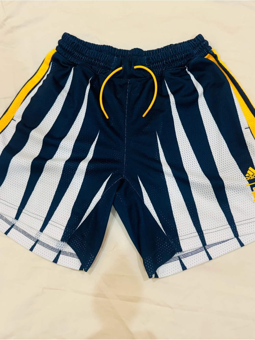 Adidas x Eric Emanuel Hoops Summer Essentials Shorts H56398 Navy Yellow L